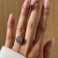 Verlobungsring mit ovalem labordiamant 2,4 ct Vintage: Daisy - 14k Gold