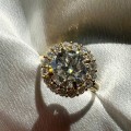 Verlobungsring mit 2,4ct Moissanit Vintage: Daisy - 14k Gold