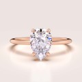 verlobungsring-solitaire-lumiere-moissanit-1-5ct-birnschliff-rotgold-hariets.jpg
