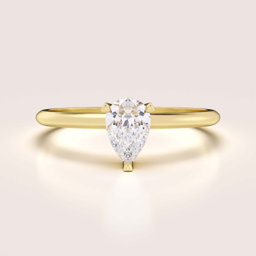 verlobungsring-moissanit-0-5ct-birnenschliff-gelbgold-hariets.jpg