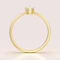 verlobungsring-teardrop-moissanit-0-5ct-birnenschliff-frontansicht-gelbgold-hariets.jpg