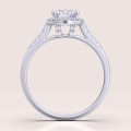 verlobungsring-halo-moissanit-1ct-brillantschliff-frontansicht-silber-mirage-hariets.jpg