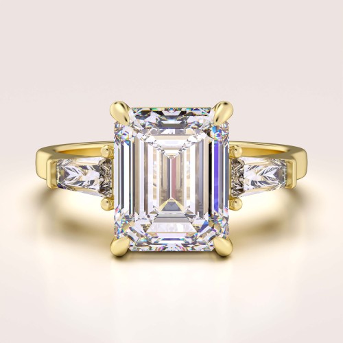 Verlobungsring-Trinity-Moissanit-4ct-Smaragdschliff-Gelbgold-Florence-Hariets.jpg