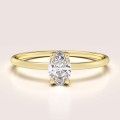 Verlobungsring-Petit-Moissanit-0,5ct-Ovalschliff-Gelbgold-Gracelet-Hariets.jpg