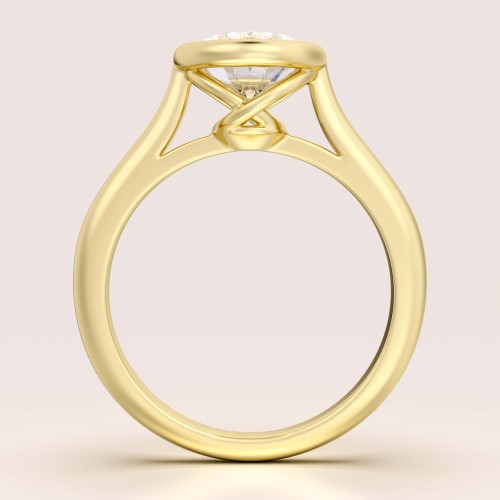 verlobungsring-bezel-moissanit-1-2ct-ovalschliff-front-gelbgold-amora-hariets.jpg