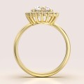 verlobungsring-vintage-moissanit-2ct-brillantschliff-seitenansicht-gelbgold-daisy-hariets.jpg