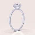 verlobungsring-bezel-mini-moissanit-0-3ct-brillantschliff-seite-silber-hariets.jpg