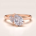 Verlobungsring-Toi-et-Moi-Moissanit-1-6ct-Birnschliff-Rotgold-Twin-Pears-Hariets.jpg