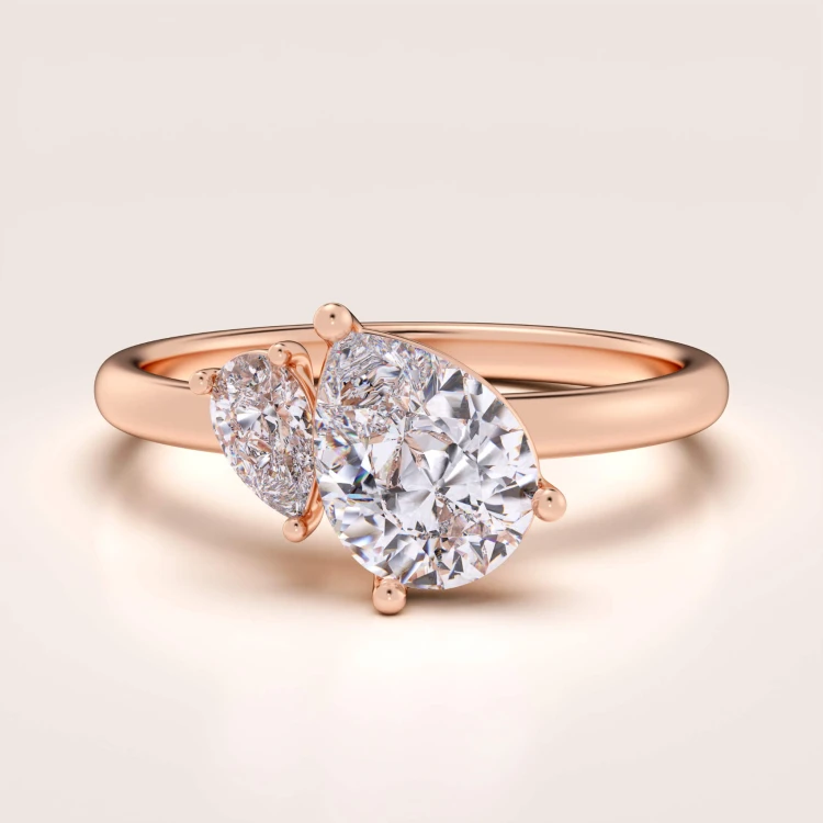 Verlobungsring-Toi-et-Moi-Moissanit-1-6ct-Birnschliff-Rotgold-Twin-Pears-Hariets.jpg