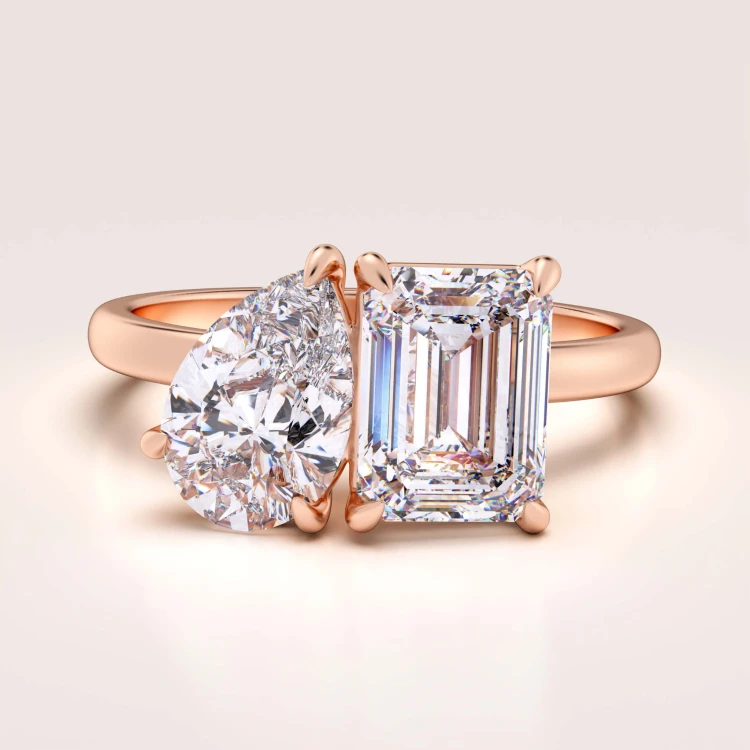 verlobungsring-toi-et-moi-moissanit-3-5ct-emeraldschliff-birnschliff-roségold-gemini-hariets.jpg