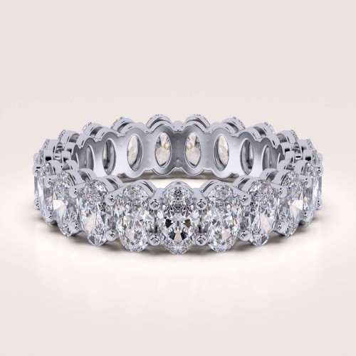 eternity-ring-mit-moissaniten-ovalschliff-silber-hariets.jpg