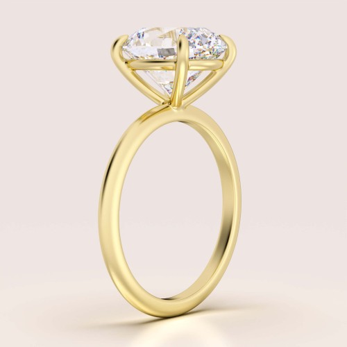 verlobungsring-royal-stones-moissanit-5ct-ovalschliff-seite-gelbgold-paris-hariets.jpg
