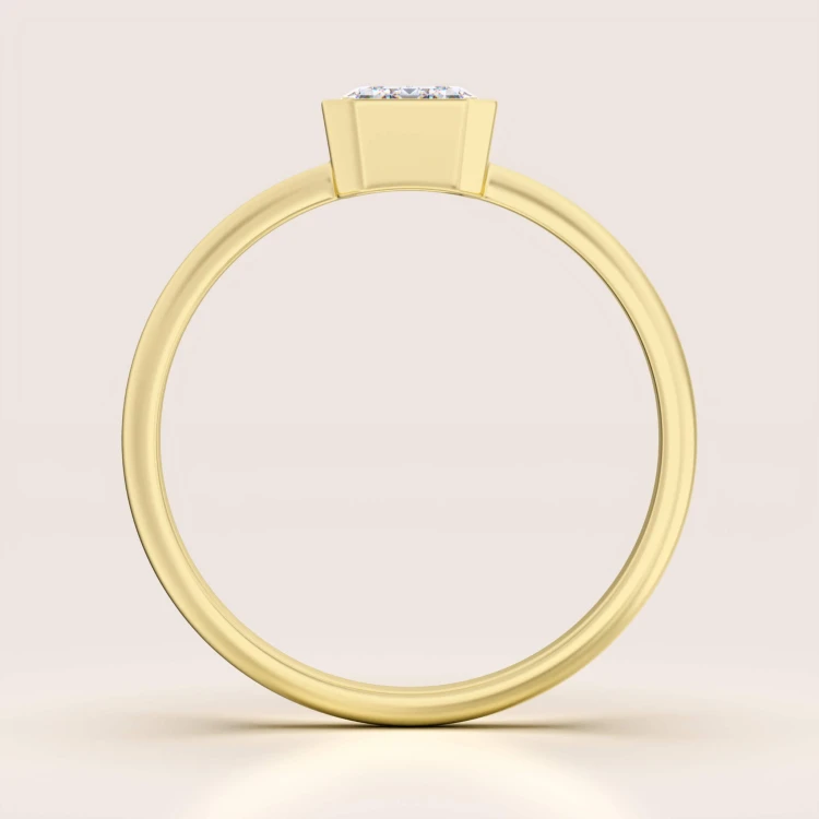Verlobungsring-Bezel-Moissanit-1ct-Smaragdschliff-Frontansicht-Gelbgold-Stellar-Hariets.jpg