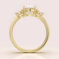 verlobungsring-trinity-moissanit-3ct-ovalschliff-vorderansicht-gelbgold-evoris-hariets.jpg