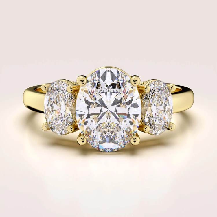 verlobungsring-trinity-moissanit-3ct-ovalschliff-gelbgold-evoris-hariets.jpg