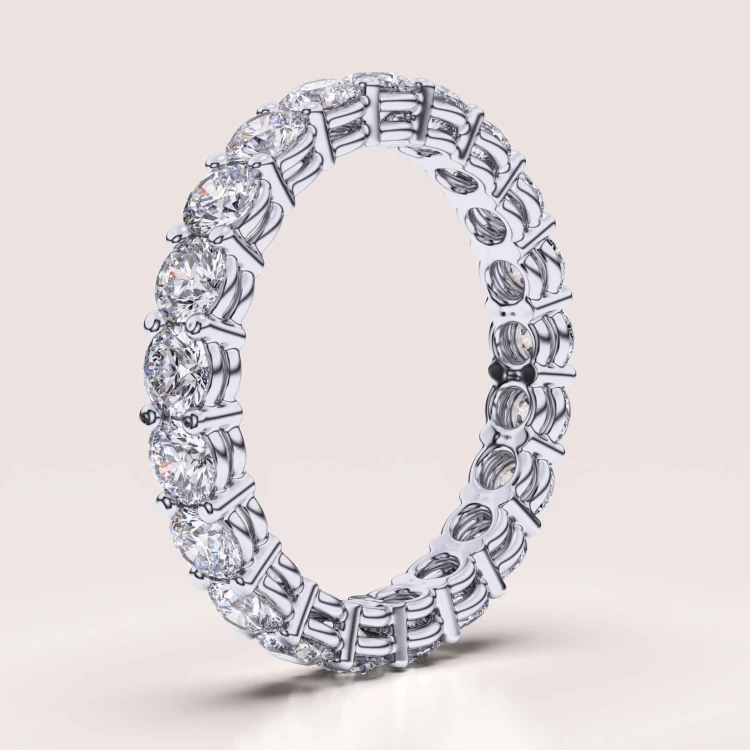ehering-eternity-mit-moissaniten-3mm-brillantschliff-seite-silber-hariets.jpg