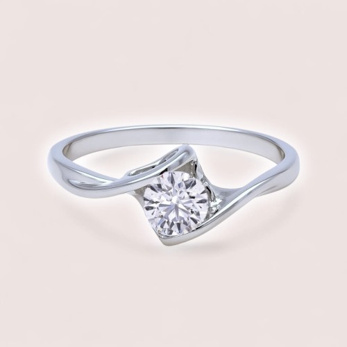 pierscionek-moissanit-0-4ct-szlif-brylantowy-serce-srebro-love-hariets..JPEG