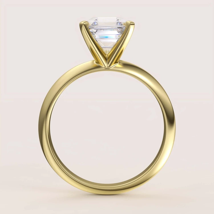 verlobungsring-moissanit-2ct-asscher-schliff-front-gelbgold-vivid-hariets.jpg