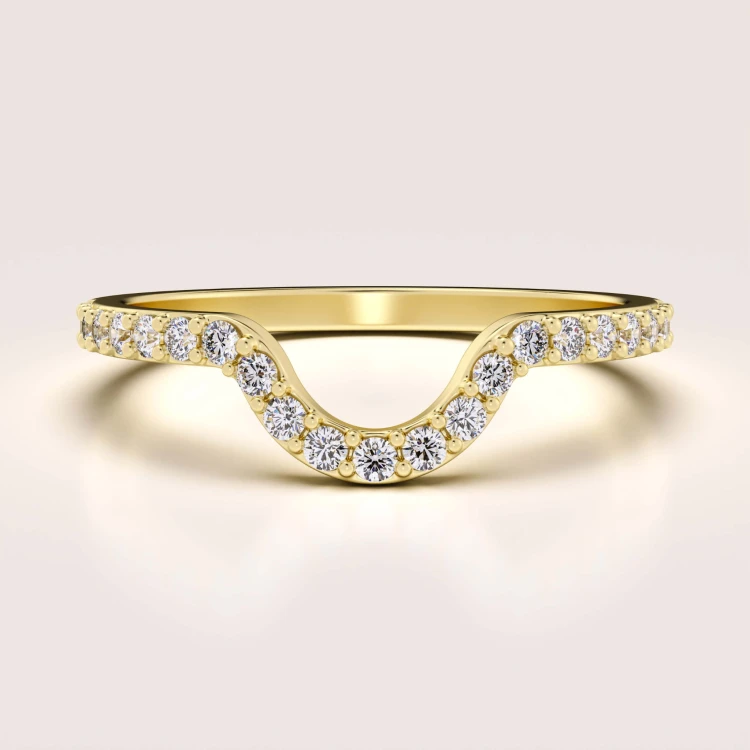 trauring-mit-moissaniten-curve-0-23ct-brillantschliff-gelbgold-aurea-hariets.jpg