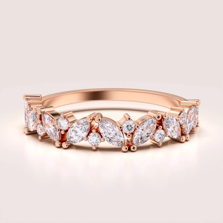 ring-mit-moissaniten-1ct-marquis-und-brillantschliff-roségold-celestia-hariets.jpg