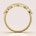 ring-mit-fuenf-moissaniten-1-5ct-oval-schliff-front-gelbgold-ovalia-hariets.jpg