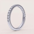 trauring-mit-moissanit-0-27ct-brillantschliff-seite-silber-harmony-hariets.jpg