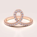 schlaufe-ring-mit-moissaniten-brillantschliff-roségold-hariets.jpg