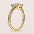 verlobungsring-halo-moissanit-1ct-radiantschliff-seite-gelbgold-venice-hariets.jpg