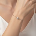 armband-mit-1ct-moissanit-silber-am-modell-hariets.jpg