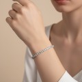 tennis-armband-mit-3mm-moissaniten-silber-am-modell-hariets.jpg