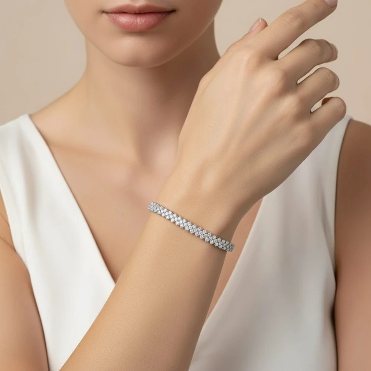 armband-mit-1-5mm-moissaniten-silber-rosetti-am-arm-hariets.jpg