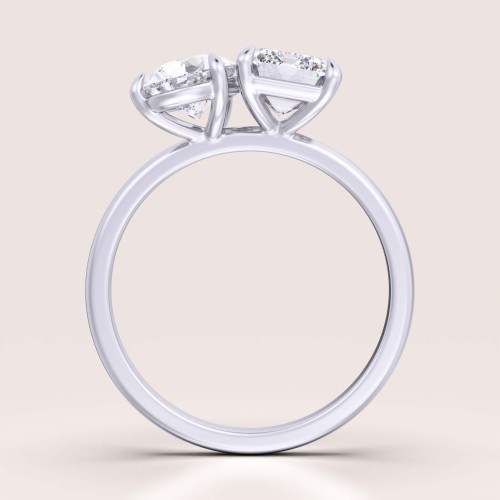 toi-et-moi-verlobungsring-moissanit-3_5ct-smaragd-tropfenschliff-front-silber-gemini-hariets.jpg