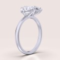 toi-et-moi-verlobungsring-moissanit-3_5ct-smaragd-tropfenschliff-seite-silber-gemini-hariets.jpg