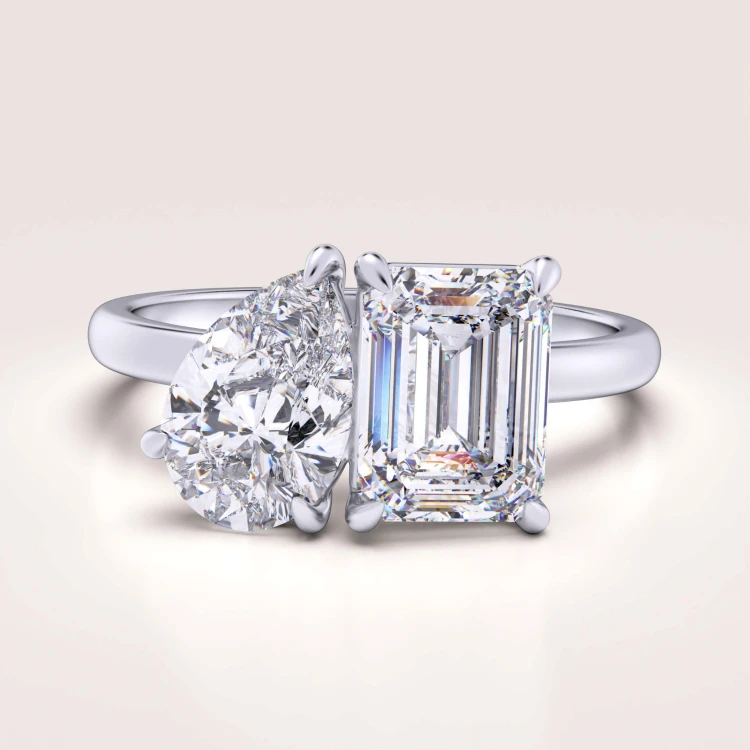 toi-et-moi-verlobungsring-moissanit-3_5ct-smaragd-tropfenschliff-silber-gemini-hariets.jpg