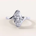 moissanit-ring-2ct-marquise-geschwungene-schiene-silber-muse-hariets.jpg
