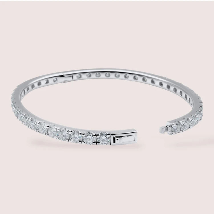 armband-mit-moissaniten-4mm-bangle-silber-hariets.jpg