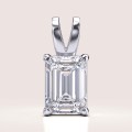 anhänger-mit-moissanit-1ct-smaragdschliff-weissgold-hariets.jpg