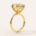verlobungsring-moissanit-5ct-marquise-schliff-gelbgold-seite-royal-stones-imperia-hariets.jpg