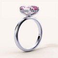 ring-mit-rosa-diamant-radiant-schliff-weissgold-seite-sophia-hariets.jpg