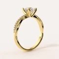 verlobungsring-halo-Labordiamant-1ct-brillantschliff-gelbgold-seite-velora-hariets.jpg