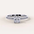 verlobungsring-halo-moissanit-05ct-brillantschliff-weissgold-aurielle-hariets.jpg