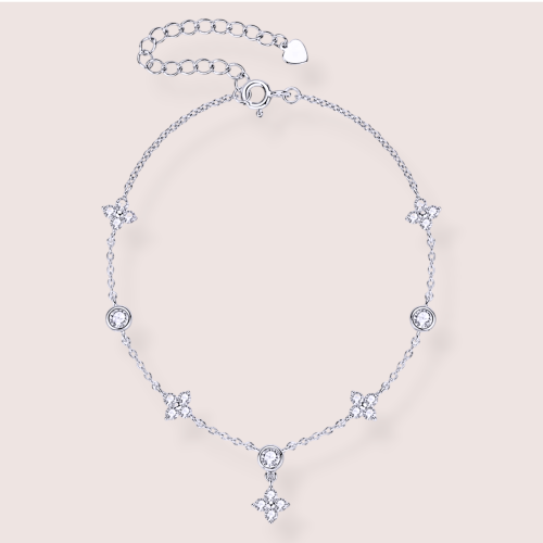 Silbernes-Armband-mit-Moissaniten-Floriss-Hariets.png