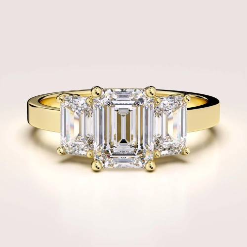 verlobungsring trinity moissanit 3ct smaragdschliff gelbgold envy hariets.jpg
