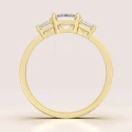 verlobungsring trinity moissanit 3ct smaragdschliff front gelbgold envy hariets.jpg