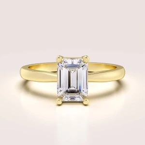 Verlobungsring in 24h mit Moissanit im Smaragdschliff – Rapture aus 14k Gold