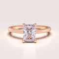 verlobungsring-solitaire-verity-moissanit-1ct-radiant-schliff-roségold-hariets.jpg