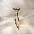 verlobungsring-solitaire-verity-moissanit-1ct-radiant-schliff-seitenansicht-gelbgold-hariets.jpg