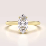 Verlobungsring in 24h mit Moissanit im Marquiseschliff – Solitaire: Starlight aus 14k Gold