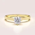 verlobungsring-solitaire-bloom-moissanit-0-6ct-brillantschliff-gelbgold-hariets.jpg