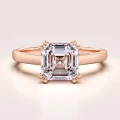 verlobungsring-solitaire-dazzle-moissanit-1ct-asscherschliff-roségold-hariets.jpg